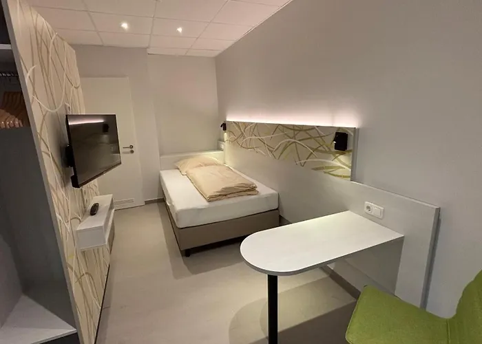 C&m Hotel 3*