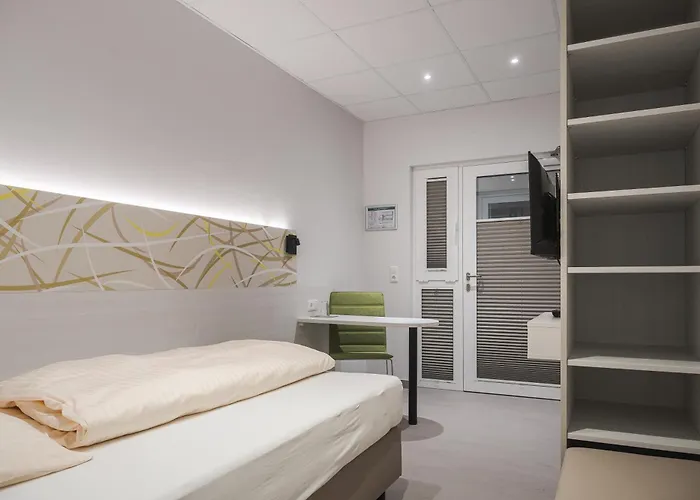 C&m Hotel 3*