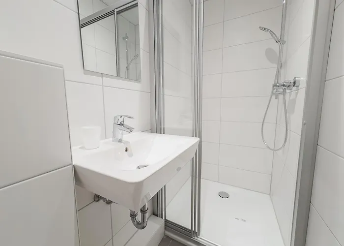 C&m Hotel 3*